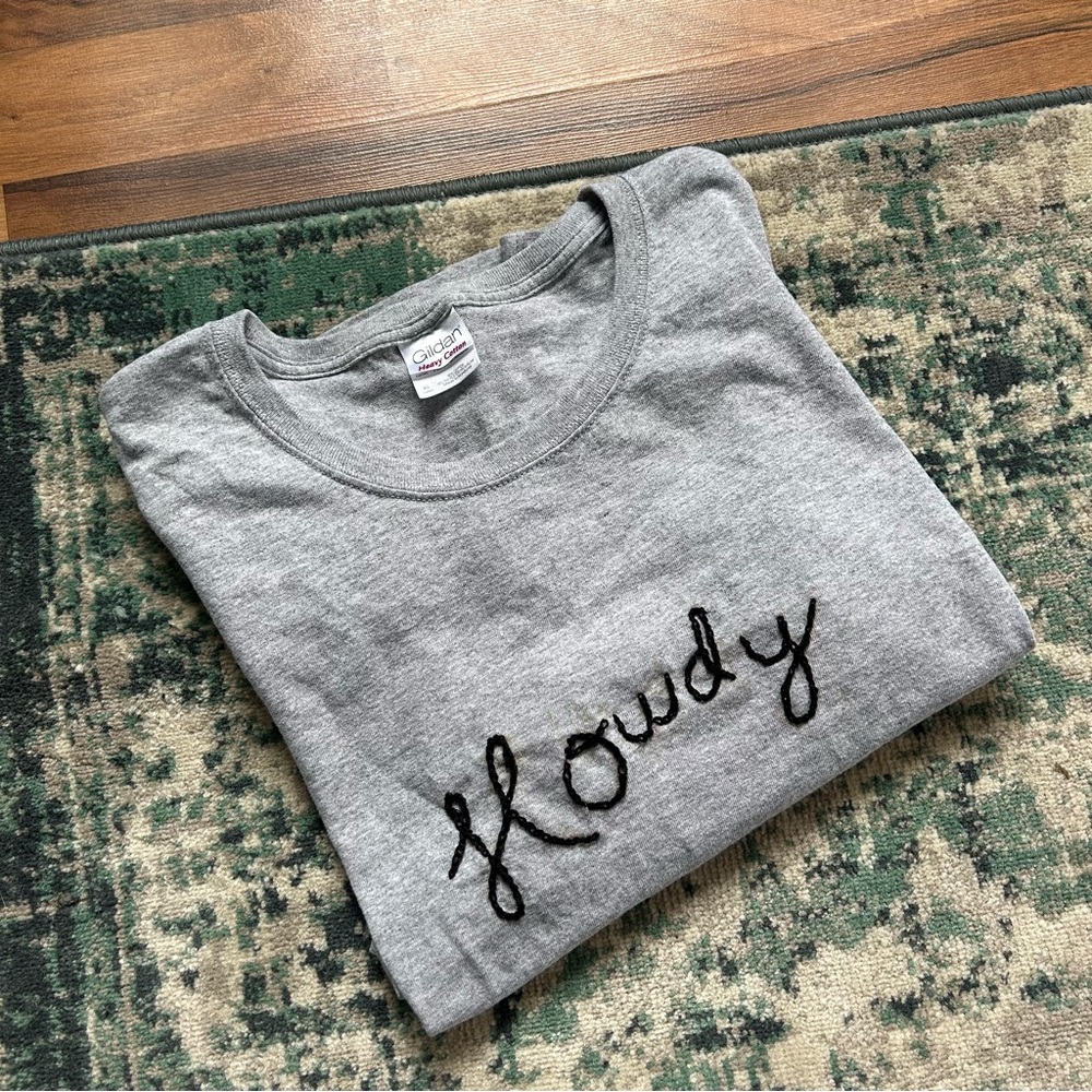 Chain Stitch Hand Embroidered Howdy tshirt